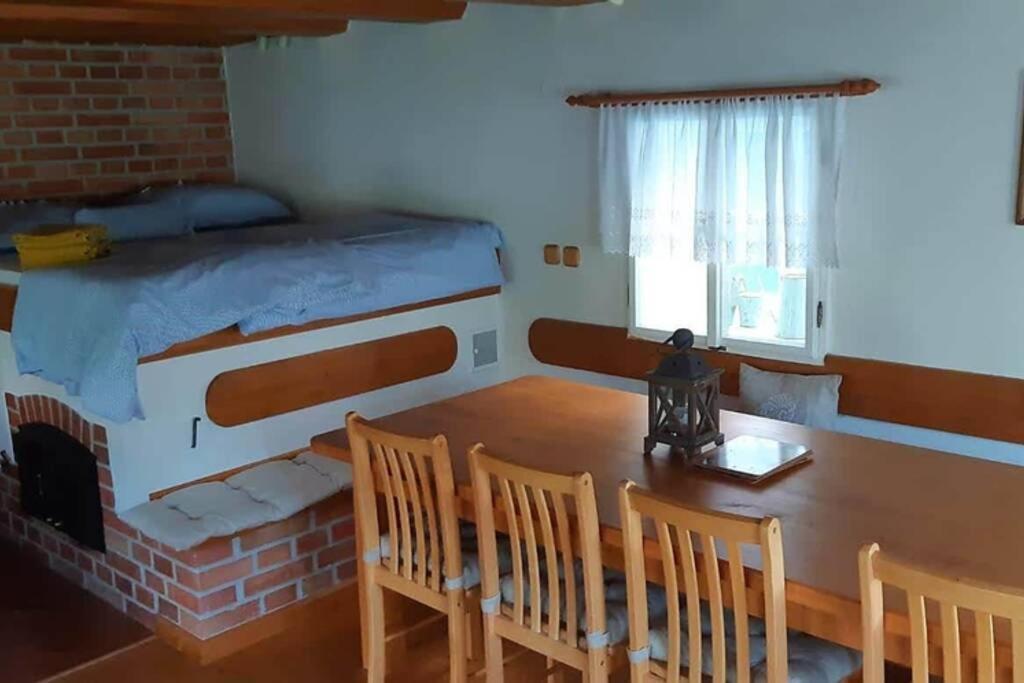 Chaloupka S Rodinnou Tradici Mezimesti Kültér fotó